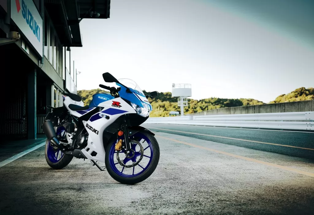Suzuki GSX-R125 Static White Front